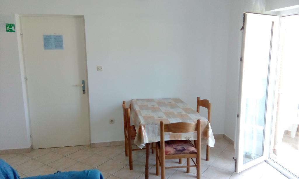 Apartments Beg Rab Town Exterior photo